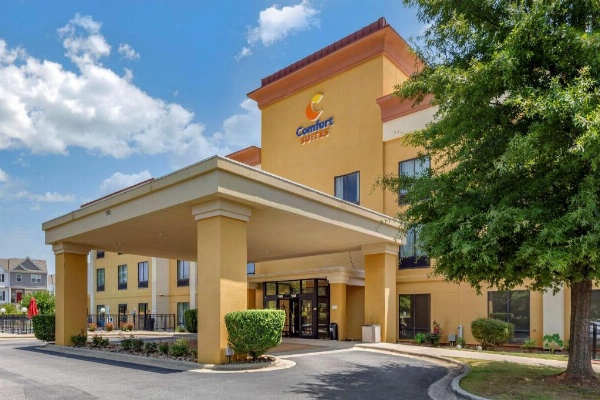 Comfort Suites Clayton - Garner image 9